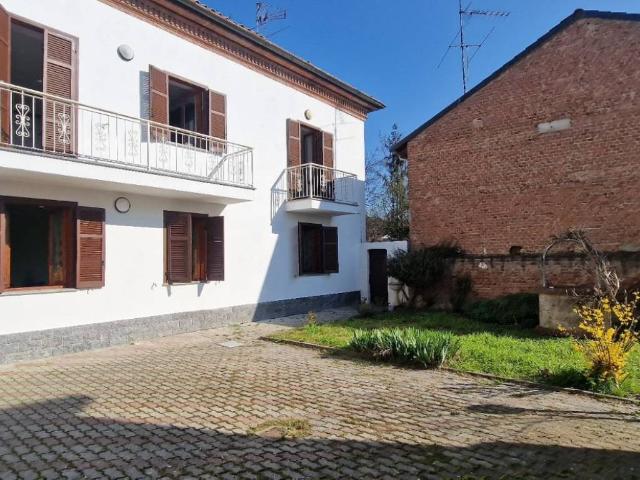 Villa in vendita a Pietra Marazzi AL