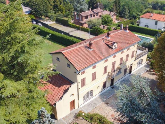 Villa in vendita a Pietra Marazzi AL