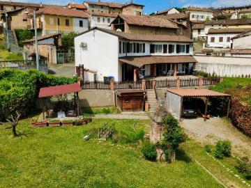 Villa in vendita a Pietra Marazzi AL