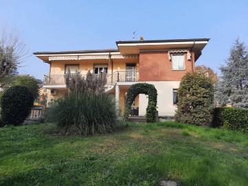 Villa in vendita a Pietra Marazzi AL