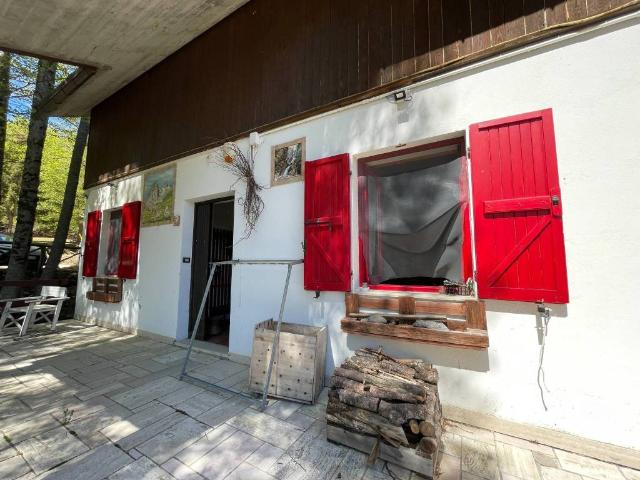 Villa in vendita a Pietracamela TE