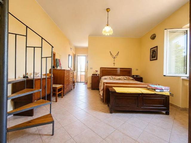 Villa in vendita a Pietramelara CE