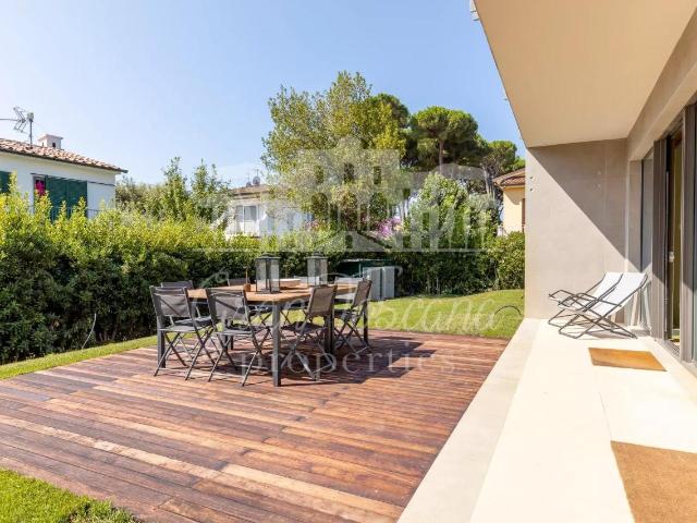 Villa in vendita a Camaiore