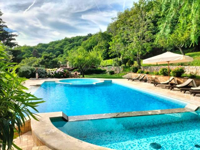 Villa in vendita a Pietrasanta