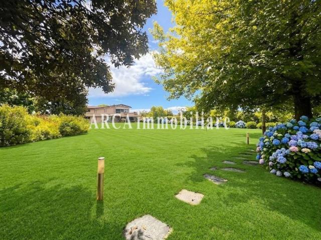 Villa in vendita a Pietrasanta LU