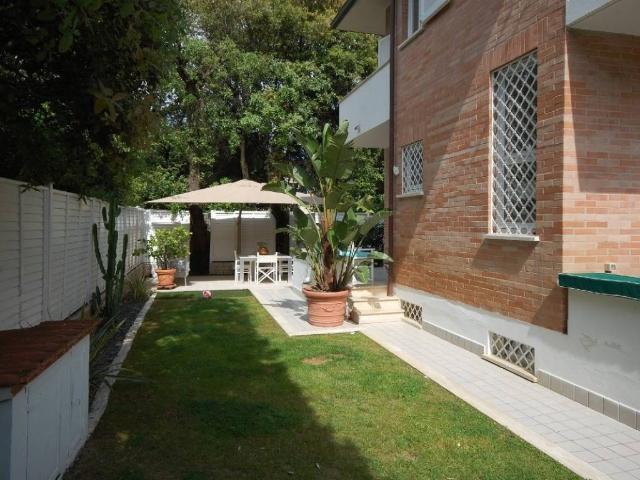 Villa in vendita a Pietrasanta LU