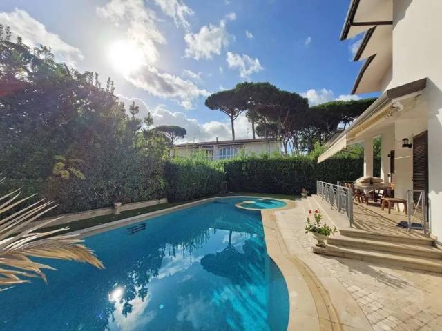 Villa in vendita a Pietrasanta LU