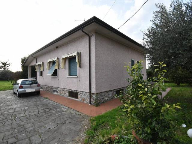 Villa in vendita a Pietrasanta LU