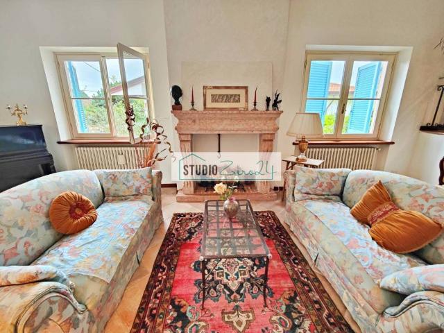Villa in vendita a Pietrasanta LU