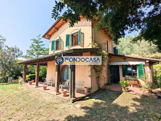 Villa in vendita a Pietrasanta LU