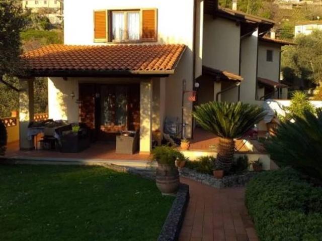 Villa in vendita a Pietrasanta LU