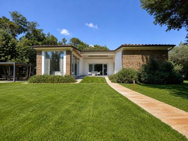 Villa in vendita a Pietrasanta LU