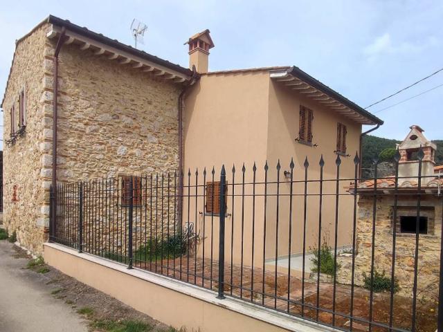 Villa in vendita a Pietrasanta LU