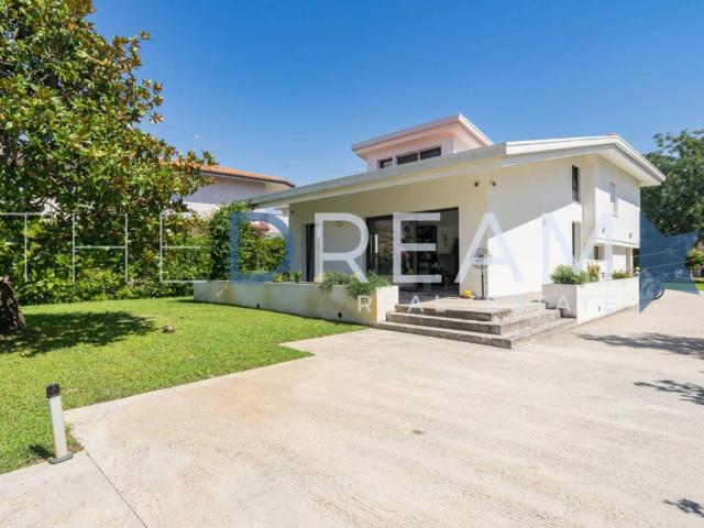Villa in vendita a Pietrasanta LU