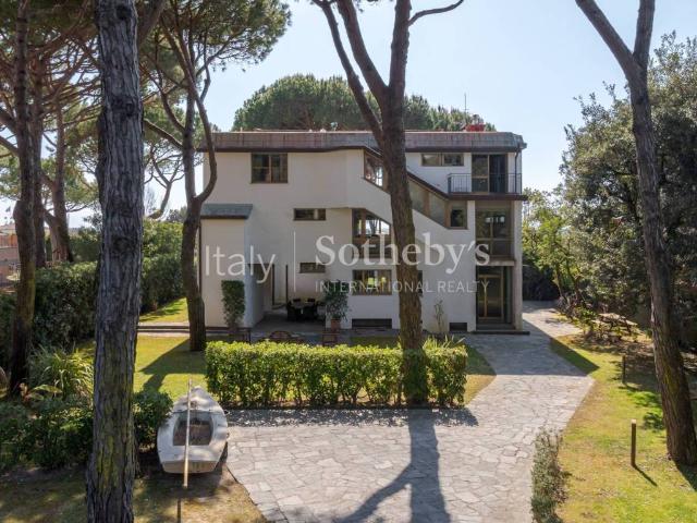 Villa in vendita a Pietrasanta LU