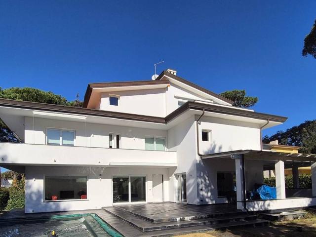 Villa in vendita a Pietrasanta LU