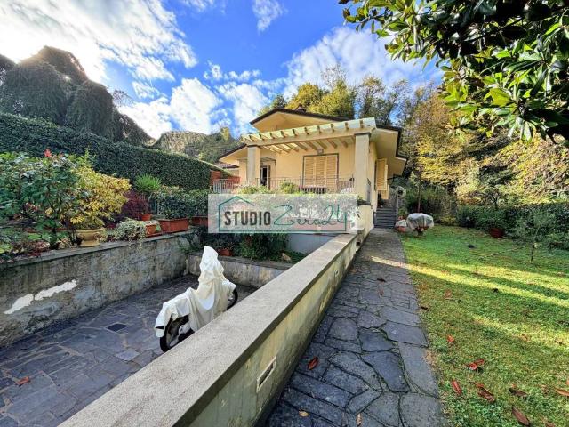Villa in vendita a Pietrasanta LU
