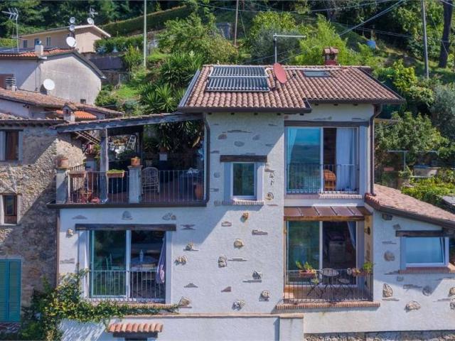 Villa in vendita a Pietrasanta LU