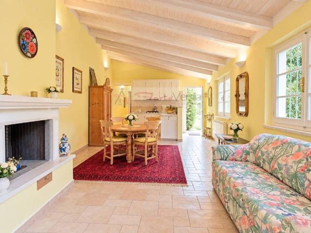 Villa in vendita a Pietrasanta LU