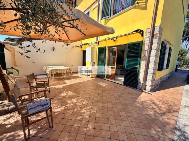 Villa in vendita a Pietrasanta LU