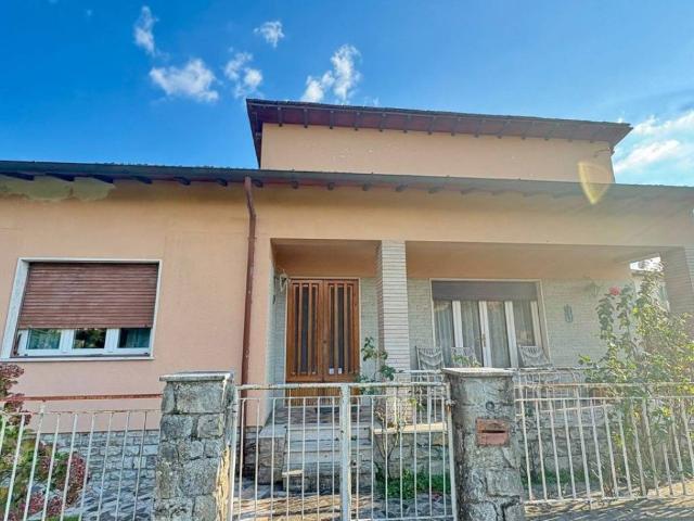 Villa in vendita a Pietrasanta LU