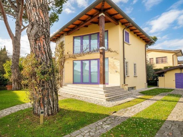 Villa in vendita a Pietrasanta LU