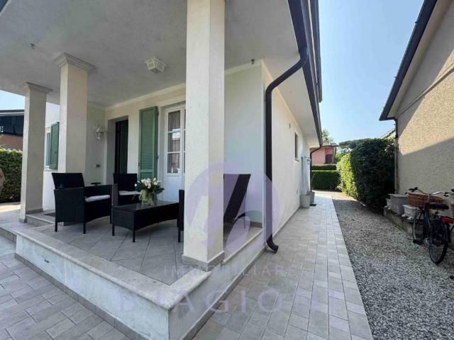 Villa in vendita a Pietrasanta LU