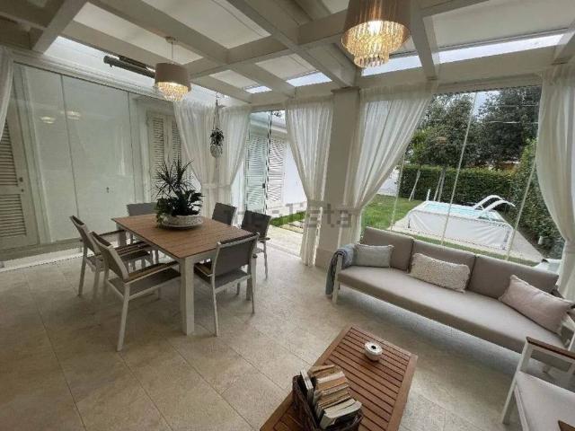 Villa in vendita a Pietrasanta LU
