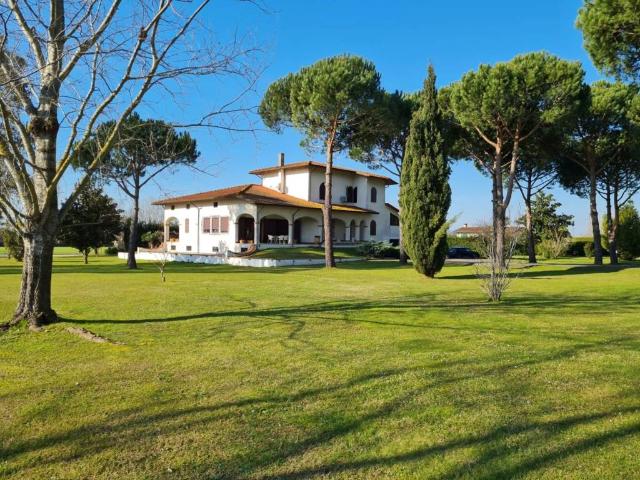 Villa in vendita a Pietrasanta LU