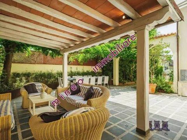 Villa in vendita a Pietrasanta LU