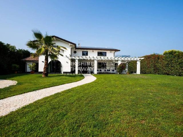 Villa in vendita a Pietrasanta LU