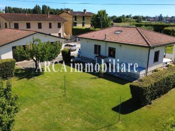 Villa in vendita a Pietrasanta LU