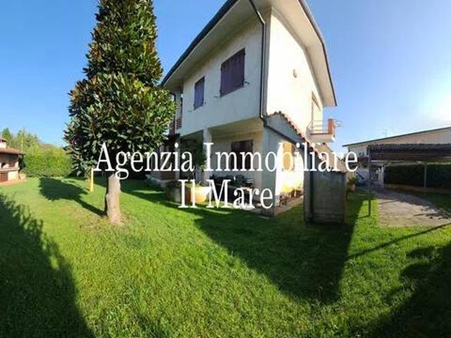 Villa in vendita a Pietrasanta LU