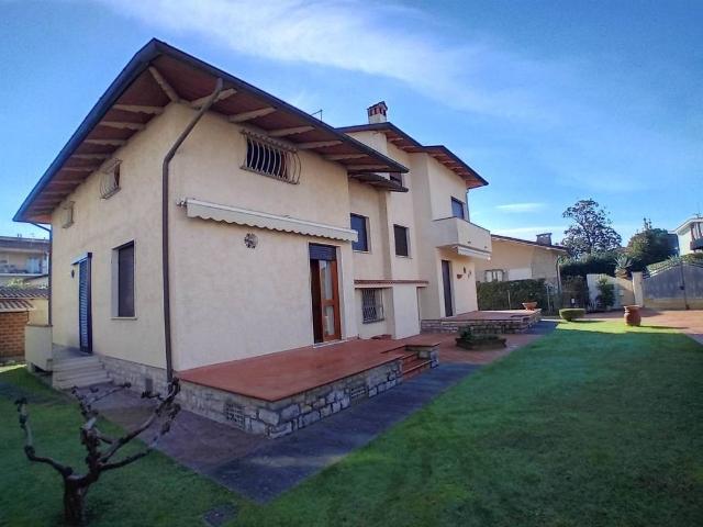 Villa in vendita a Pietrasanta LU