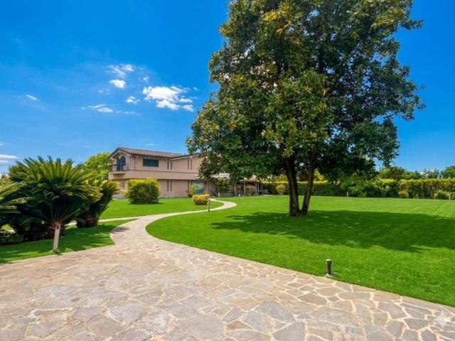Villa in vendita a Pietrasanta LU