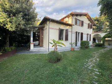 Villa in vendita a Pietrasanta LU