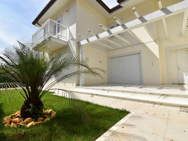 Villa in vendita a Pietrasanta LU