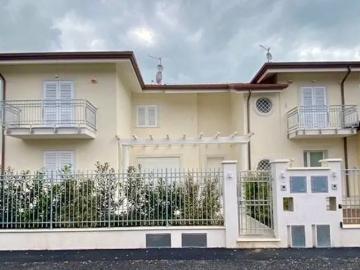 Villa in vendita a Pietrasanta LU
