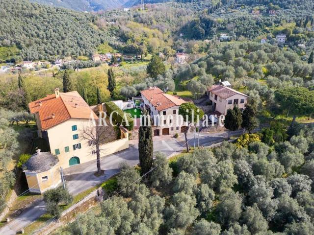 Villa in vendita a Pietrasanta LU