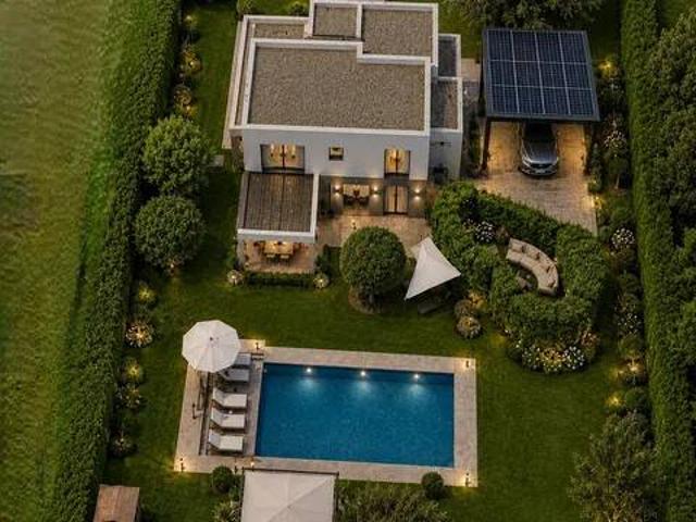 Villa in vendita a Pietrasanta LU