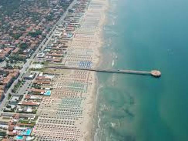 VILLA in VENDITA a PIETRASANTA MARINA DI PIETRASANTA di 5 vani