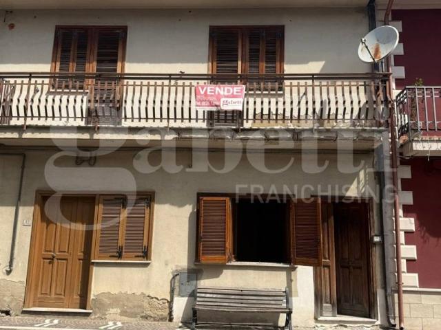 Villa in vendita a Pietrastornina AV
