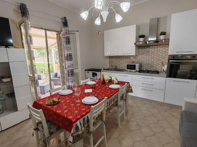 Villa in vendita a Pietraperzia EN