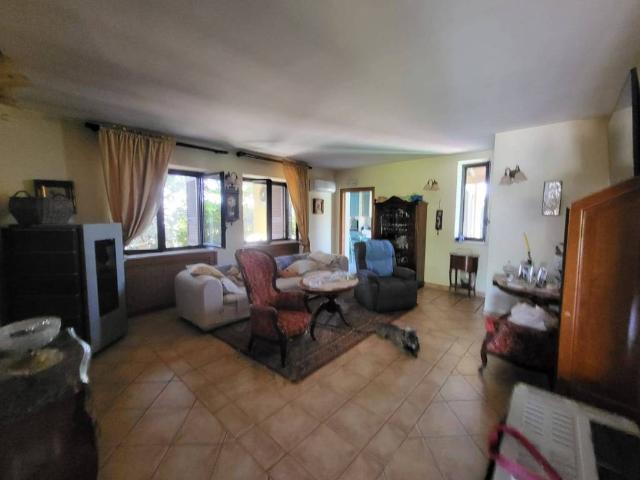 Villa in vendita a Pietrelcina BN