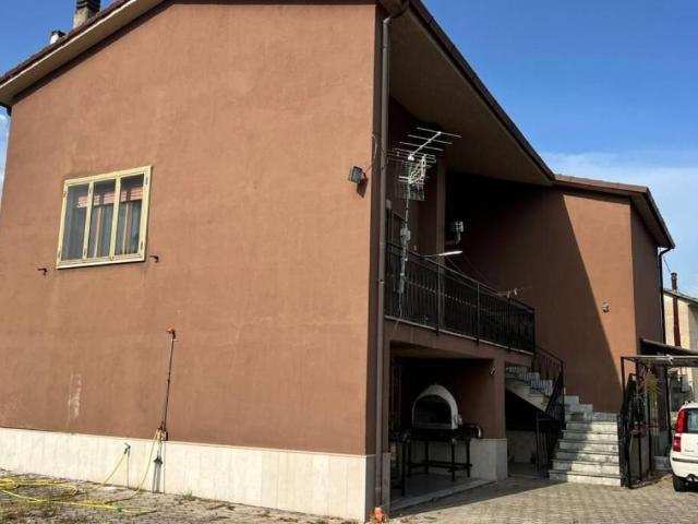 Villa in vendita a Pietrelcina BN