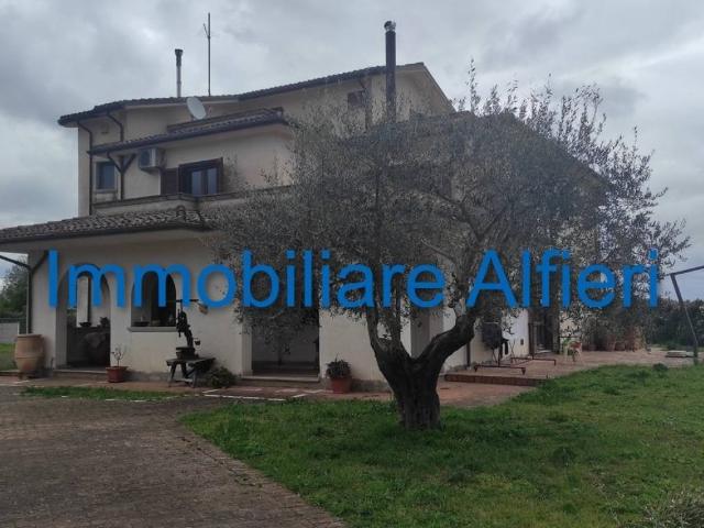 Villa in vendita a Pietrelcina BN