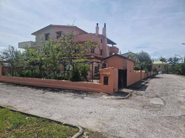 Villa in vendita a Pietrelcina BN