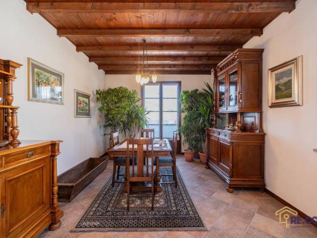 Villa in vendita a Pieve del Cairo PV