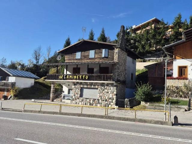 Villa in vendita a Pieve di Cadore BL