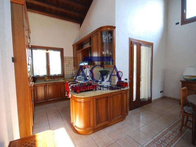Villa in vendita a Pieve di Soligo TV